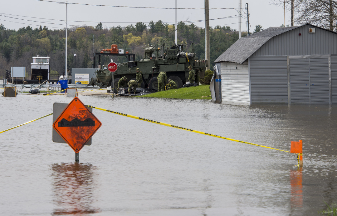 Cpl Gabrielle DesRochers, Caméra de combat des Forces canadiennes