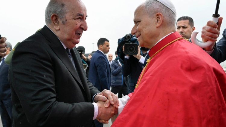 Відвідає чотири африканські країни: Папа Римський вирушив у третю Апостольську подорож