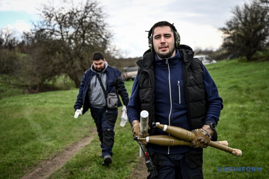 Інженер-конструктор Денис