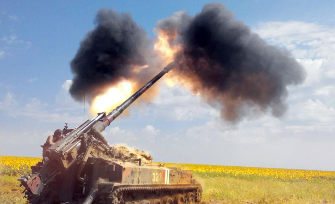 Робота української артилерії в 2014 році. Архівні фото