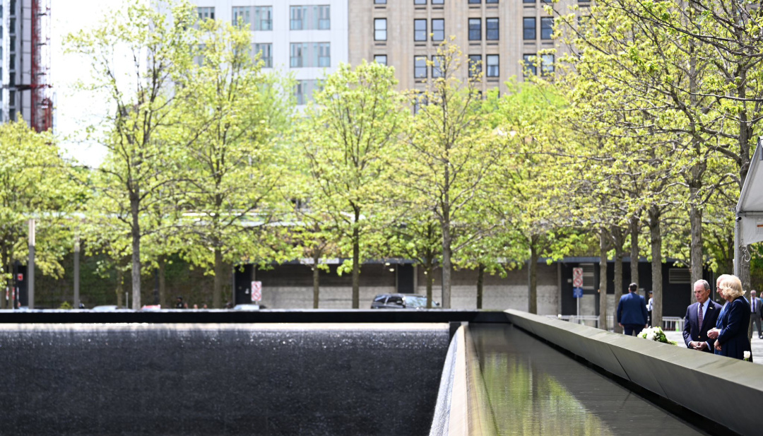 Чарльз ІІІ відвідав Нью-Йорк, де поклав квіти до меморіалу 11 вересня