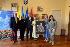 «П’єта» сучасної України: у Ватикані представили проєкт про біль та стійкість українських матерів