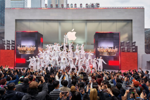 Apple відзначає своє 50-річчя