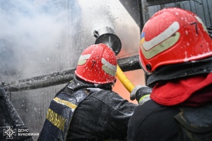 На Буковині ліквідували пожежу, спричинену російською атакою