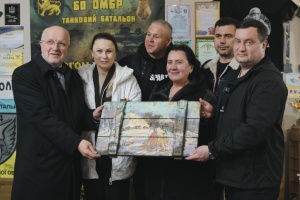 Голова Сейму Литви передав черговий пакет допомоги для ГУР