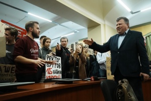 Бугров відреагував на студентський протест: У КНУ завжди шанували право на висловлення своїх думок