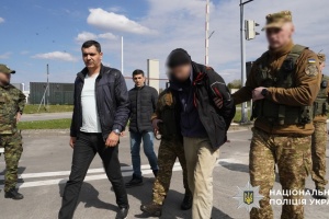 ウクライナ、ロシア側で戦闘参加の外国人をアゼルバイジャンへ引き渡し