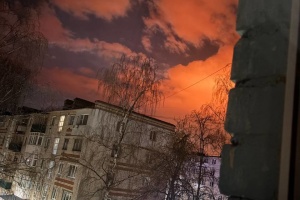 Дрони атакували Ленінградську та Нижньогородську області РФ: горить НПЗ, пошкоджений нафтопровід