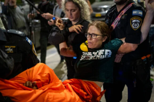 У Тель-Авіві поліція жорстко розігнала антивоєнний протест