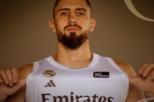 Баскетбол: Михайлюк набрав 17 очок в НБА, Лень зіграв проти Пустового