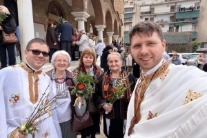 У Греції українська громада відзначила Квітну неділю та долучилася до волонтерських зборів