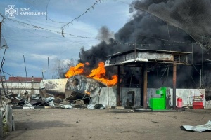 Росіяни атакували дроном АЗС на Харківщині