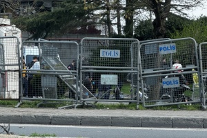 У Стамбулі стався збройний напад на консульство Ізраїлю - є поранені