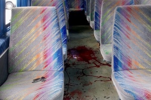 Росіяни знову атакували автобус у Нікопольському районі, є поранені