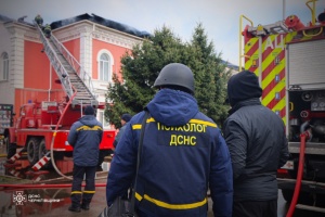 У Прилуках рятувальники ліквідували пожежі після російської атаки