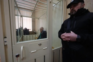 У Харкові підозрюваного в нападі з ножем на працівника ТЦК відправили під цілодобовий домашній арешт