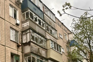 Ворог із вечора бив по трьох районах Дніпропетровщини, двоє постраждалих