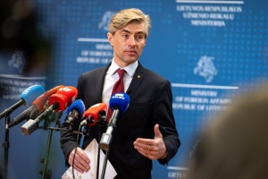 НАТО трансформується, на плечі Європи ляже більший тягар - МЗС Литви