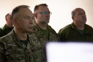 Syrsky visita la Zona Operativa Sur y coordina acciones para una defensa eficaz