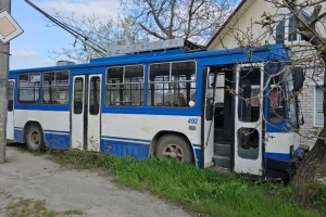 Russian attacks leave three killed, eight injured in Kherson region 