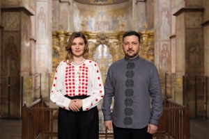 President and first lady greet Ukrainians on Easter