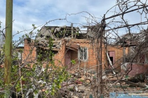 Guerre en Ukraine : une civile et dix policiers blessés lors d’une attaque russe dans la région de Zaporijjia