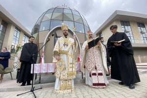 На Великдень в Анкарі влаштували благодійний ярмарок та освятили капличку 