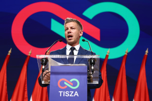 Мадяр переміг Орбана| Нафта подорожчала| День зброяра: як тонув крейсер «москва»| Заморозки тривають