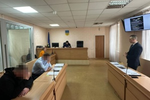 У Дніпрі депутата та його сина підозрюють в організації схеми з фіктивним працевлаштуванням