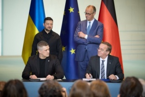 Rakiety, drony, produkcja broni i pomoc: jakie 10 dokumentów podpisały Ukraina i Niemcy?