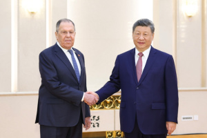 Сі Цзіньпін зустрівся з Лавровим: Китай і Росія мають координувати свої дії у міжнародних організаціях