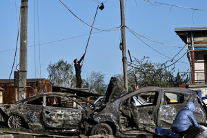 ロシア軍、ウクライナへの航空攻撃継続　各地で死傷者