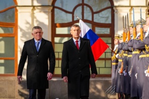 Після поразки Орбана проблеми для ЄС можуть створити інші лідери - Politico