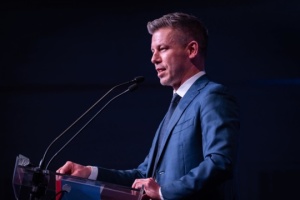 Magyar cree que Orbán levantará el veto al préstamo de la UE para Ucrania si el oleoducto Druzhba reanuda su operación