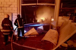 На Київщині через російську атаку сталася пожежа на підприємстві