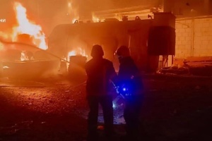 «Приліт» по підприємству та пошкоджені будинки - наслідки нічної атаки на Київщину