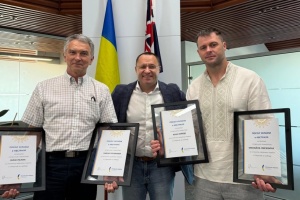 Посол України в Австралії відзначив активістів Канберри за збір коштів і багаторічну підтримку