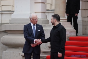 До України з візитом приїхав король Швеції