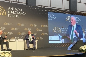 Сибіга на форумі в Туреччині заявив про посилення позицій України на фронті