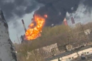 У Росії горить Сизранський нафтопереробний завод - ЦПД