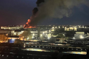 L’Ukraine frappe une usine d’assemblage de drones en Russie et plusieurs cibles militaires russes dans les territoires occupés