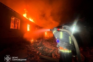 Ворожі дрони атакували будинок у Великому Бурлуці на Харківщині - троє постраждалих