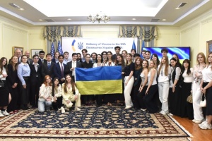 Посол України у США зустрілася з учасниками студентського саміту у Вашингтоні