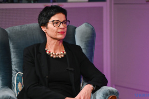 コス欧州委員、ウクライナに関する３つの明るいニュースに言及