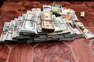 На Закарпатті затримали голову ВЛК та вилучили понад ₴11 мільйонів