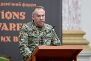 Syrski na forum międzynarodowym: Ukraina zmienia podejście do wojny