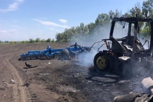 На Харківщині війська РФ знищили 1600 одиниць сільгосптехніки