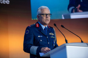 Голова Військового комітету ЄС оптимістично оцінює темпи вступу України