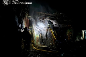 ウクライナ北部チェルニヒウ州へのロシア軍航空攻撃、民間人２名死亡、７名負傷
