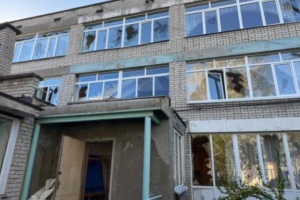 Blast wave damages school in Zaporizhzhia